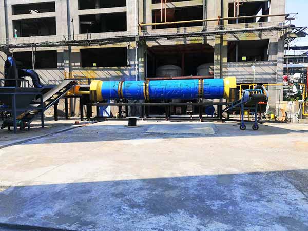 發往湖北1.2&times;10米的化工污泥烘干機現場